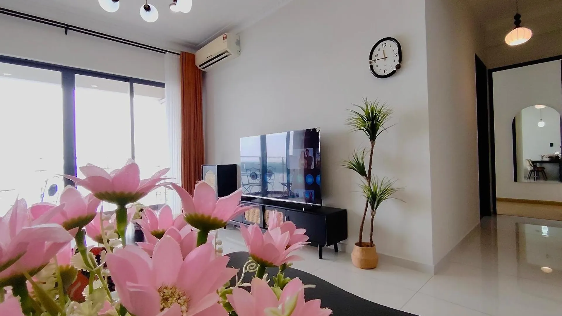 Ocean View Family Suite Johor Bahru Apartment