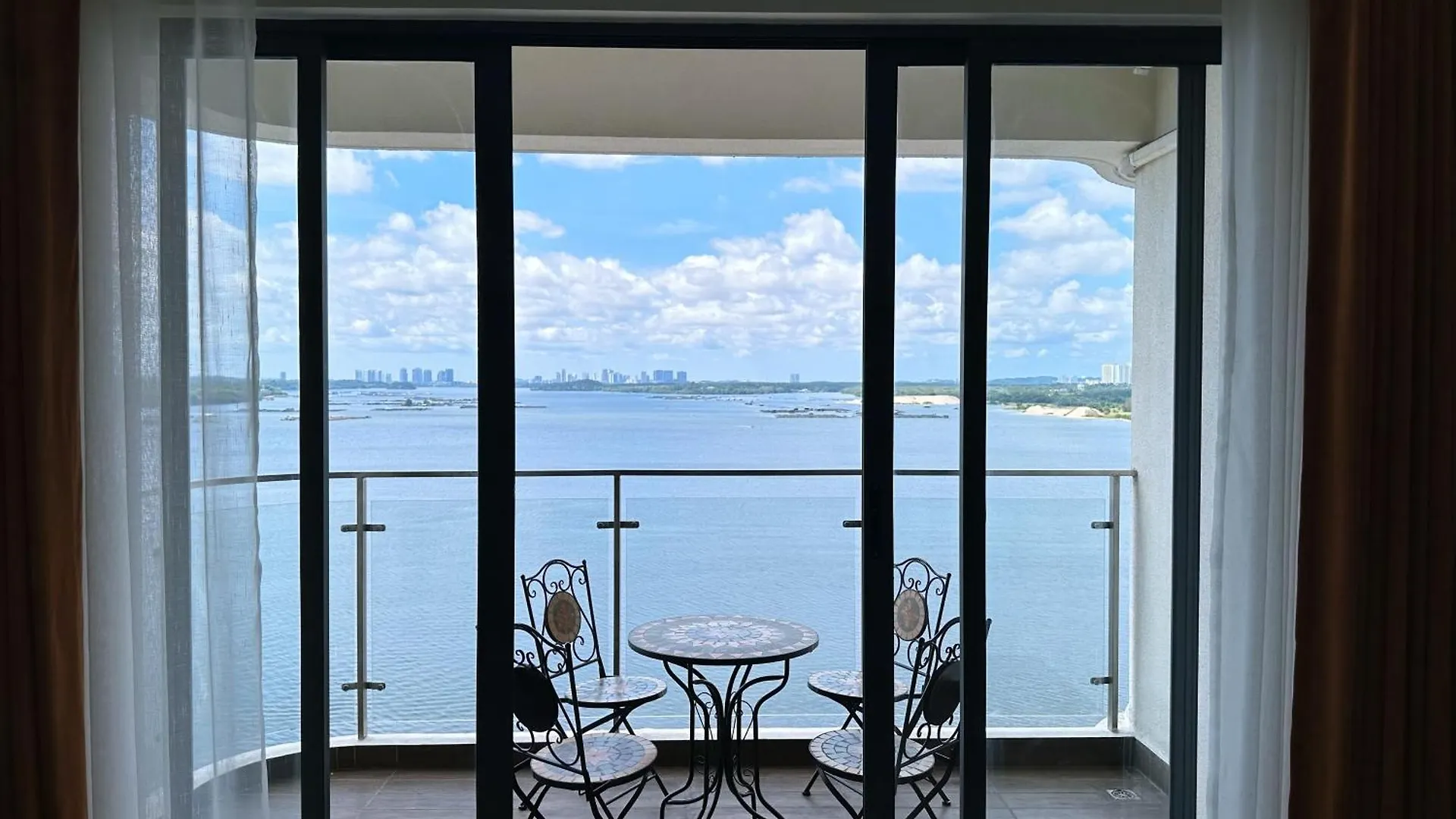 Ocean View Family Suite Johor Bahru 0*,  Malezja